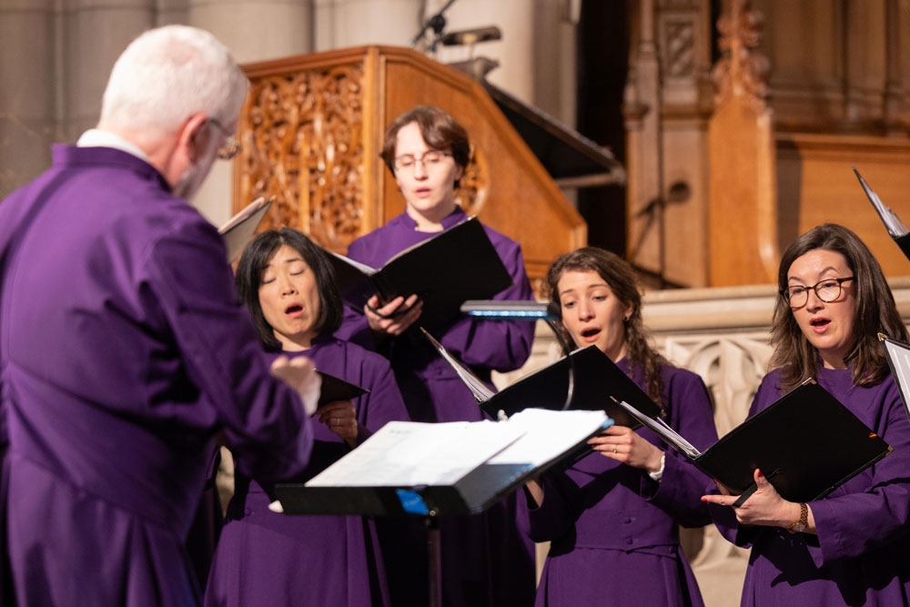 Duke Chapel Evensong Singers perform in concert.