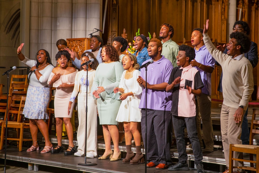Students in United in Praise sing